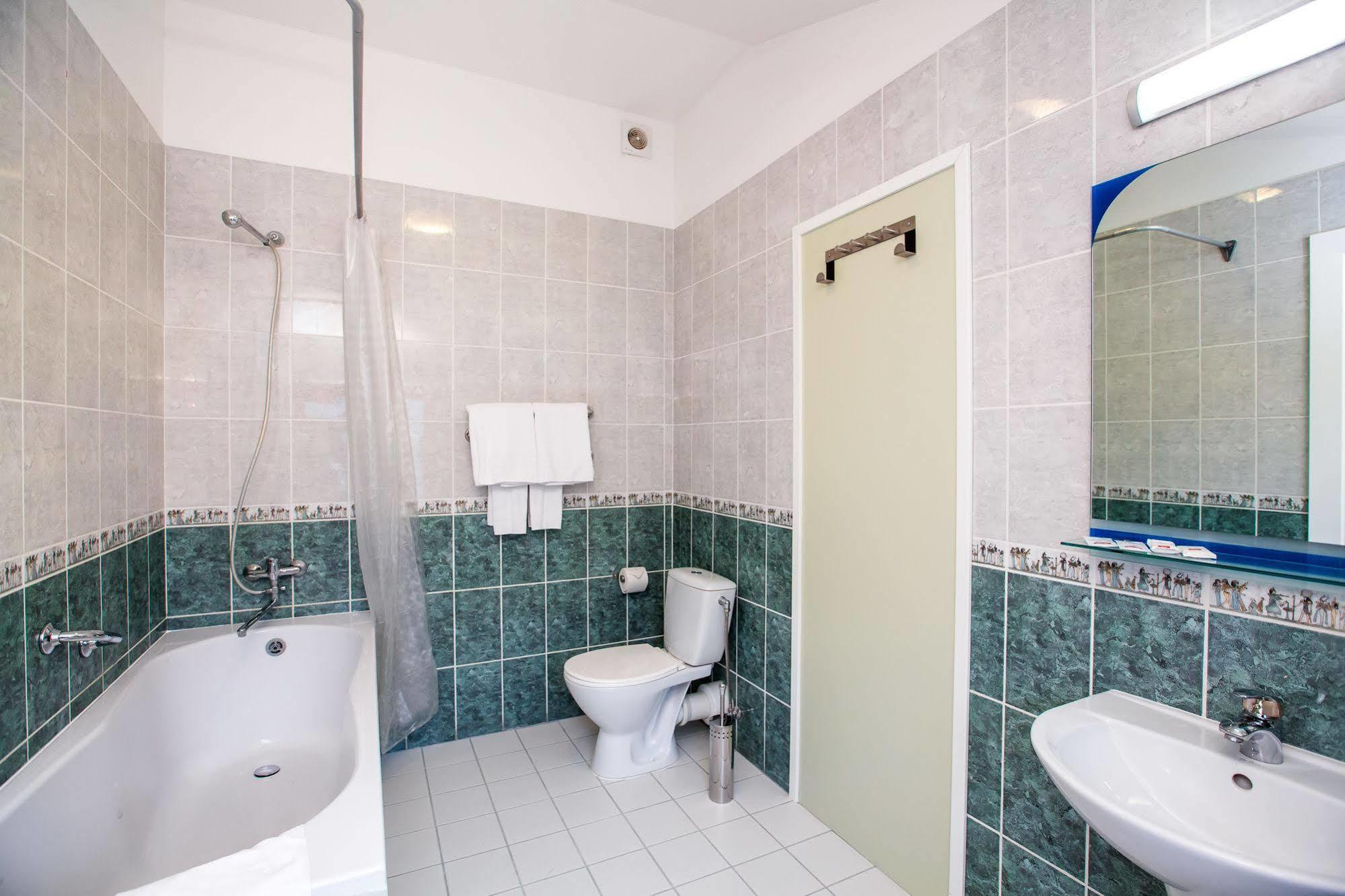 Augustine Hotel Рига Екстериор снимка